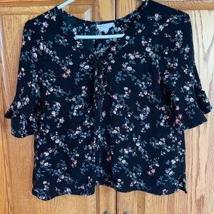 Adorable ACE top size S 🥰